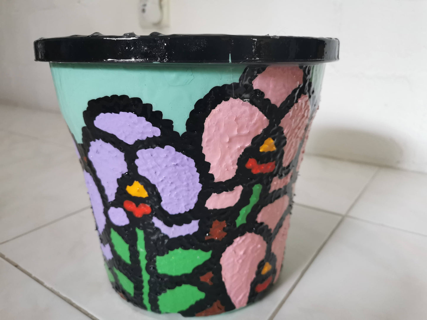 Upcycling-Orchideen-Pflanztopf aus Harz